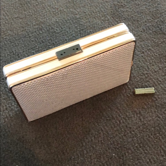 BCBG maxazria clutch - Picture 2 of 8